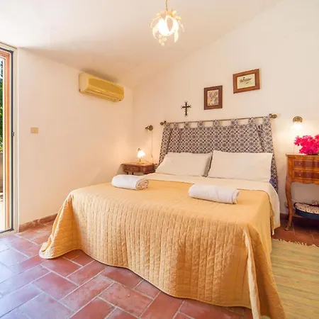 Holiday home 4 Bedroom Cozy In Sambuca di Sicilia